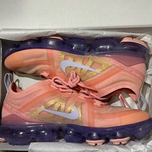 WMNS AIR VAPORMAX BLEACHED CORAL/AMETHYST TINT